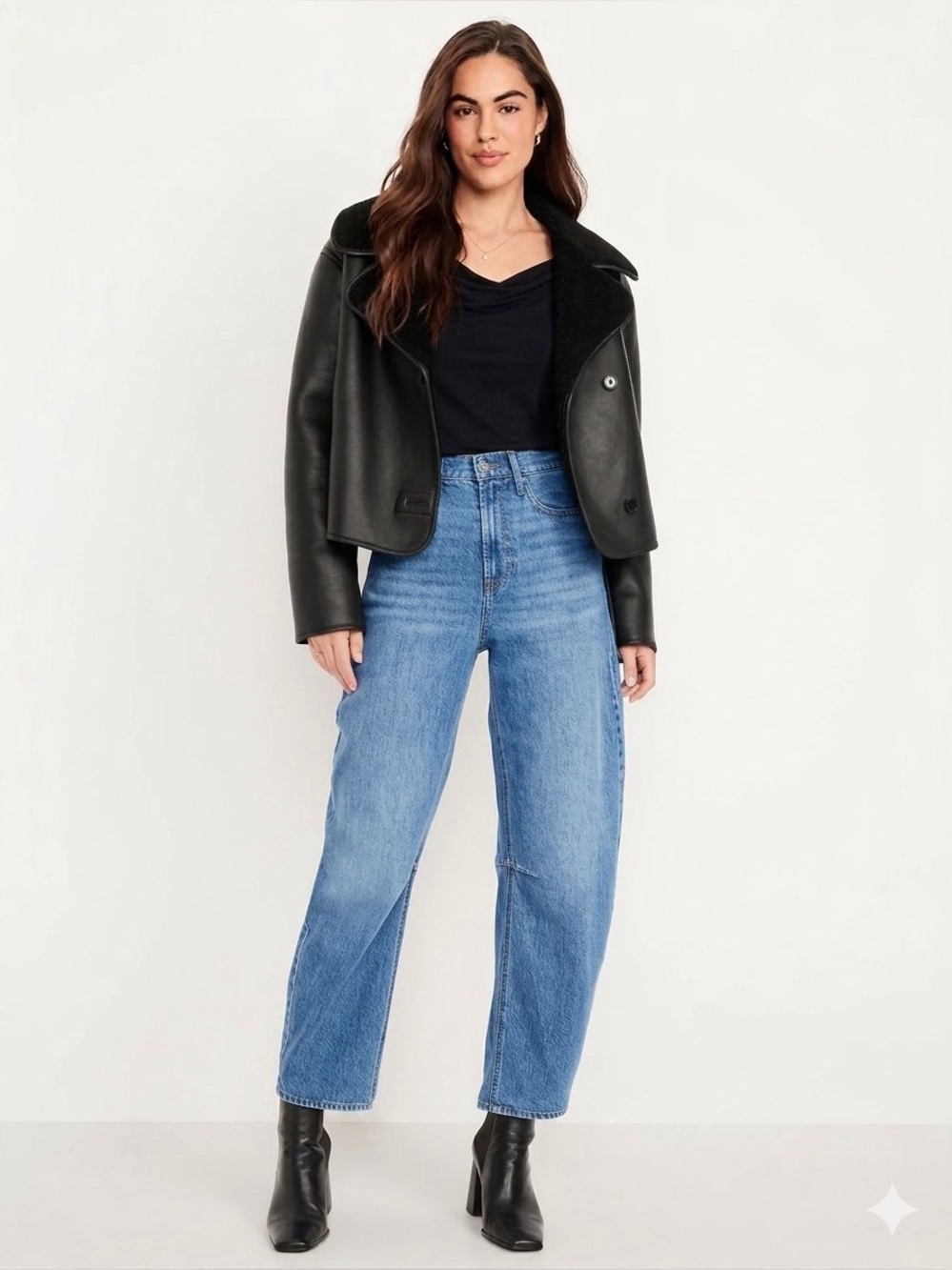 Old Navy High-Rise WOW Barrel Leg Jeans Medium Wash Size 10 EUC
